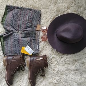 Aztec print H&M shorts